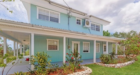 Stake Bay Bluff Edge Family Home