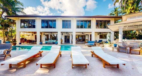 Beachfront Home - Prospect Point