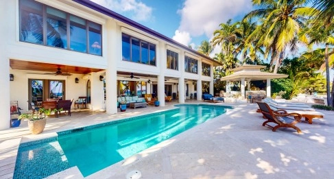 Beachfront Home - Prospect Point