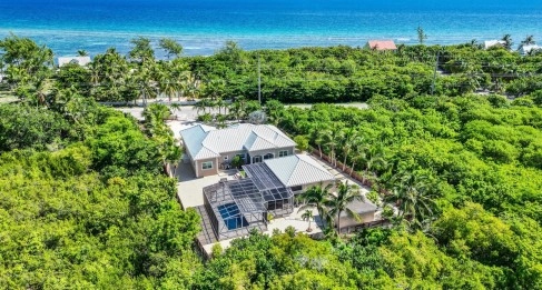 Stone's Throw, Rum Point Drive