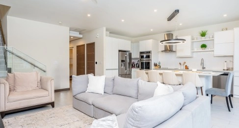 Arvia 3 Bed, 3 Bath with dock and storage unit.