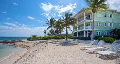 On The Bay 3 bed 3 bath Beach Front Condo in Northside