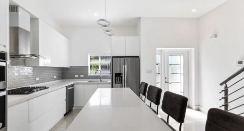 THE MANTRAS #38 (2 BED, 2.5 BATH SOUTH SOUND TOWNHOME)