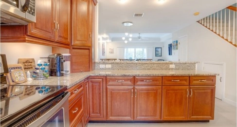 Beautiful 2 bedroom Townhouse!