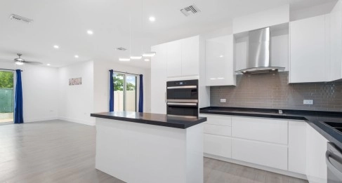 YARL 3 BED, 3 BATH TOWNHOME #88 (END UNIT)