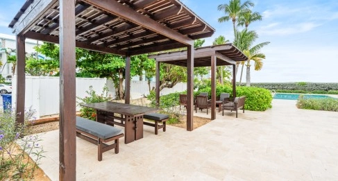 Island Pine Villas