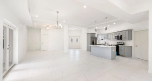 New NS Estates Canal Front 4 Bed on Green Street