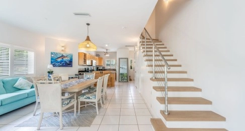 105 COCONUT BAY | UPGRADED END-UNIT TOWNHOUSE IN A QUIET, OCEANFRONT COMMUNITY
