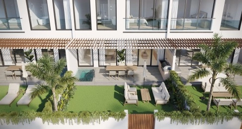 Dolphin Point Club - 3 Bed plus Den, Executive Duplex 2 Story Residence #108