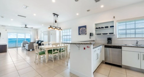 Castaway Coves 213 Spacious 2 bed 2 bath