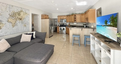 Raleigh Quay 1 bedroom condo