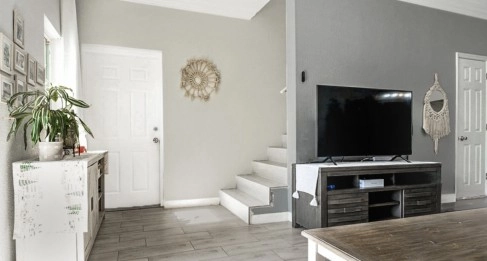 Shoreway #20 Townhome w/ 2 car Garage!!!