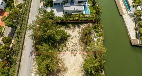 North Creek at The Yacht Club