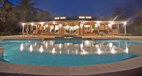 Just 4 Fun - Ultra-private Beachfront Villa, Cayman Kai