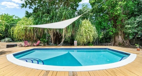 "Let's Stay Inn" Residential-Rental Oasis