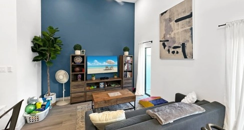 Amaray 1 Bedroom Contemporary Condominium