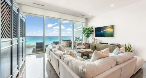 1FIN- Single Level Corner Condo with Excellent Layout