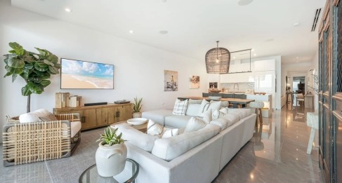 1FIN- Single Level Corner Condo with Excellent Layout
