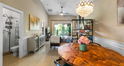 Beautifully Upgraded Lantern Point Condo